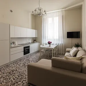Appartement Alighieri Theatre Charming, Ravenne