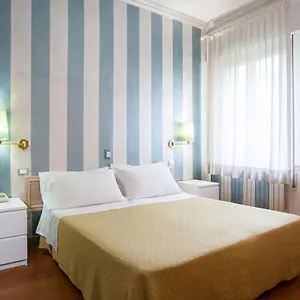 Diana Hotel